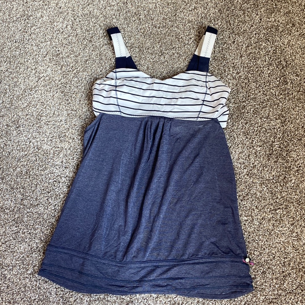 Lululemon Size 6 Workout Tank